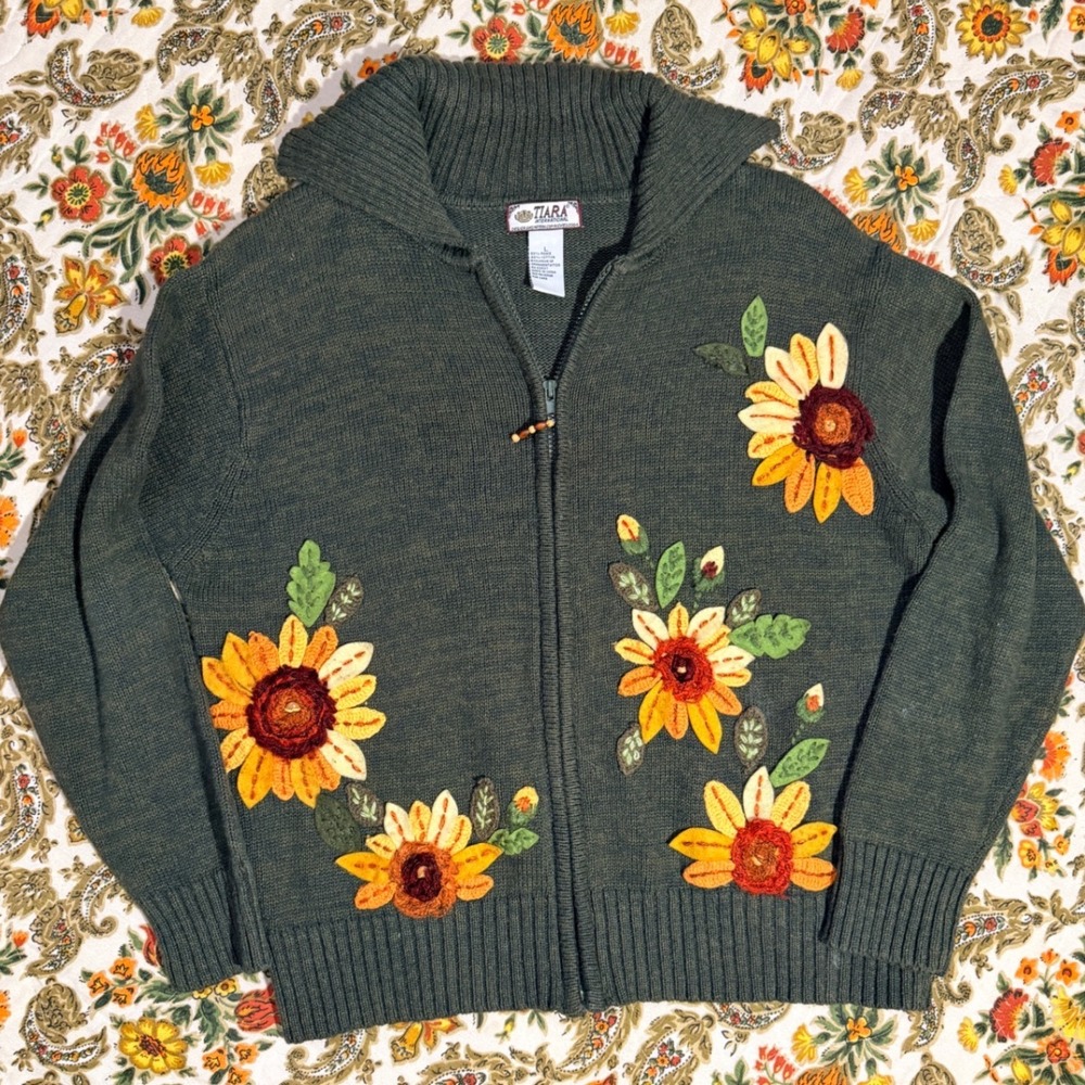 VTG 2004 Tiara‎ Olive Green Sunflower Applique Zip Cardigan - Large
